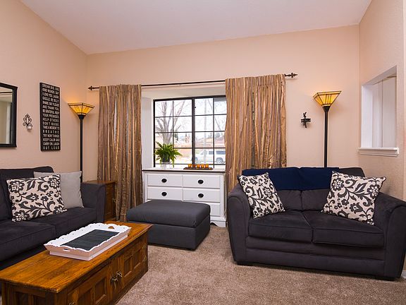4th image of 42956 Burlwood Dr