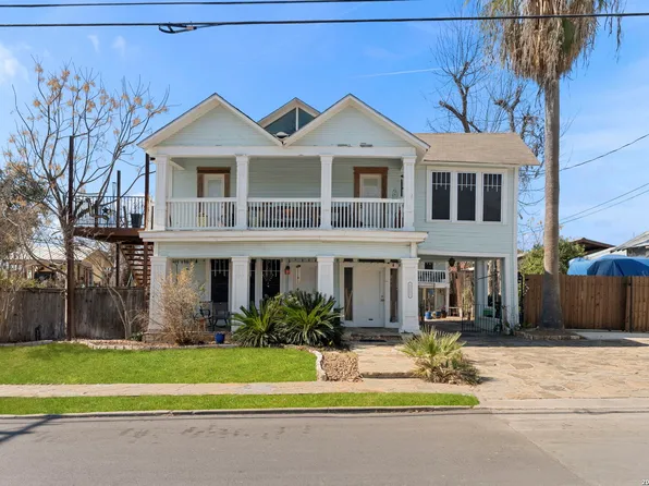 3221 N Flores, San Antonio, TX 78212
