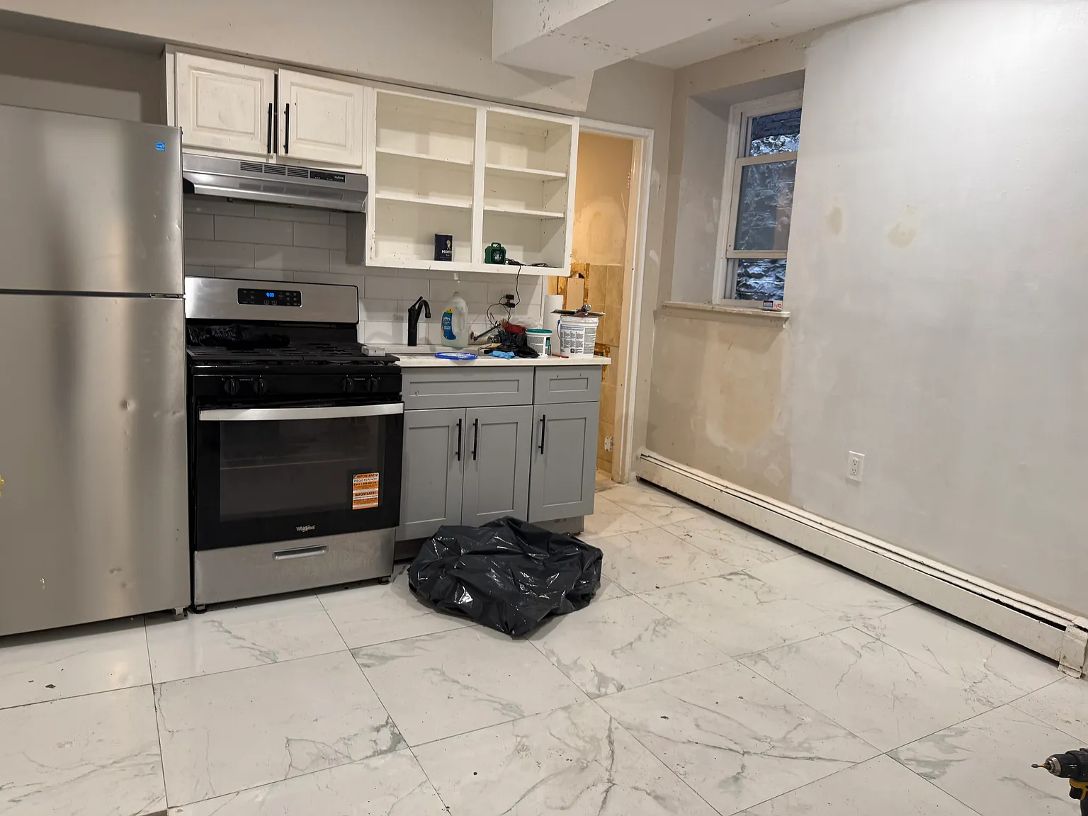 2 bed, 875 sqft, $2,300 — Photo 4