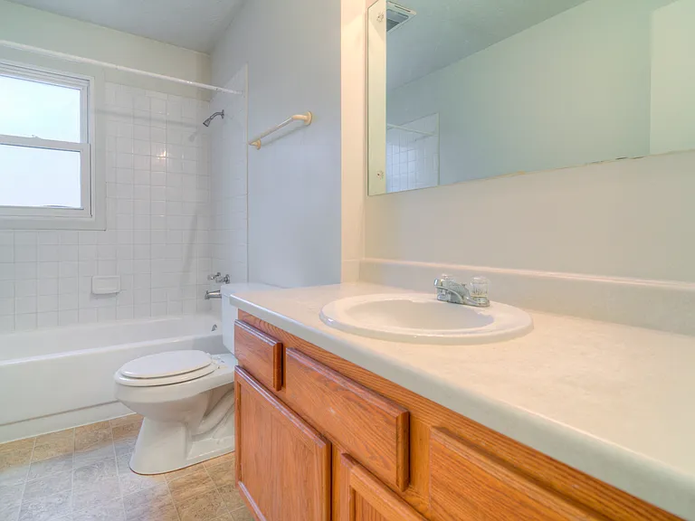 Westwood Duplexes — Photo 14