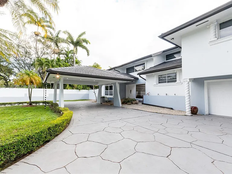 12040 SW 43rd St — Photo 58