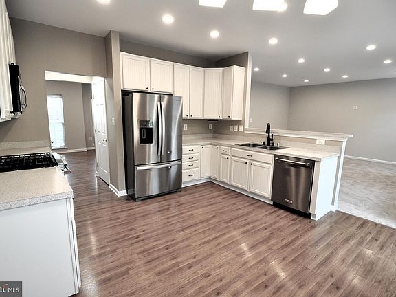 3rd image of 19004 Noble Oak Dr