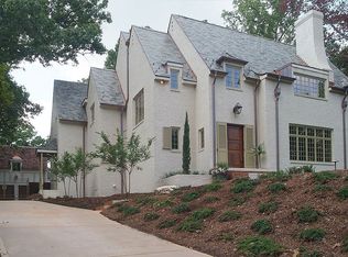 2510 Montrose Ct, Charlotte, NC 28207