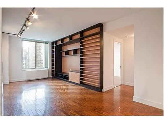 Rented by Douglas Elliman | media 22