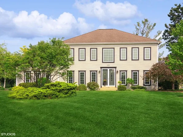 209 N Trl, Lake Zurich, IL 60047