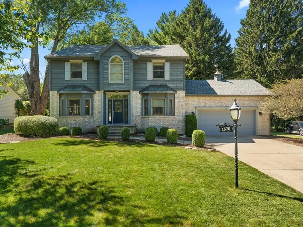 1570 Hogan Ave, Chesterton, IN 46304