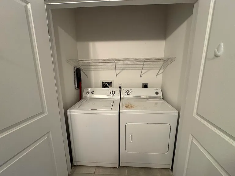 300 S Australian Ave #111 — Photo 16