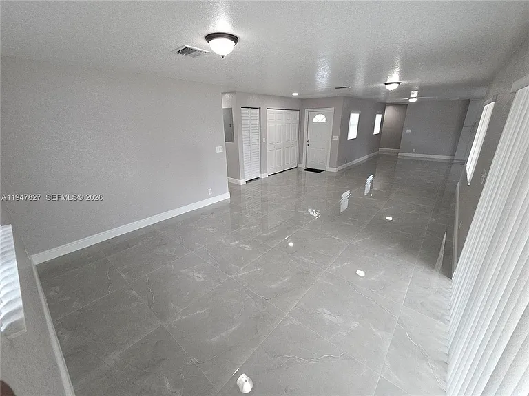 4360 NW 15th St — Photo 5