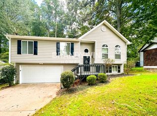8373 Lake Dr, Snellville, GA 30039