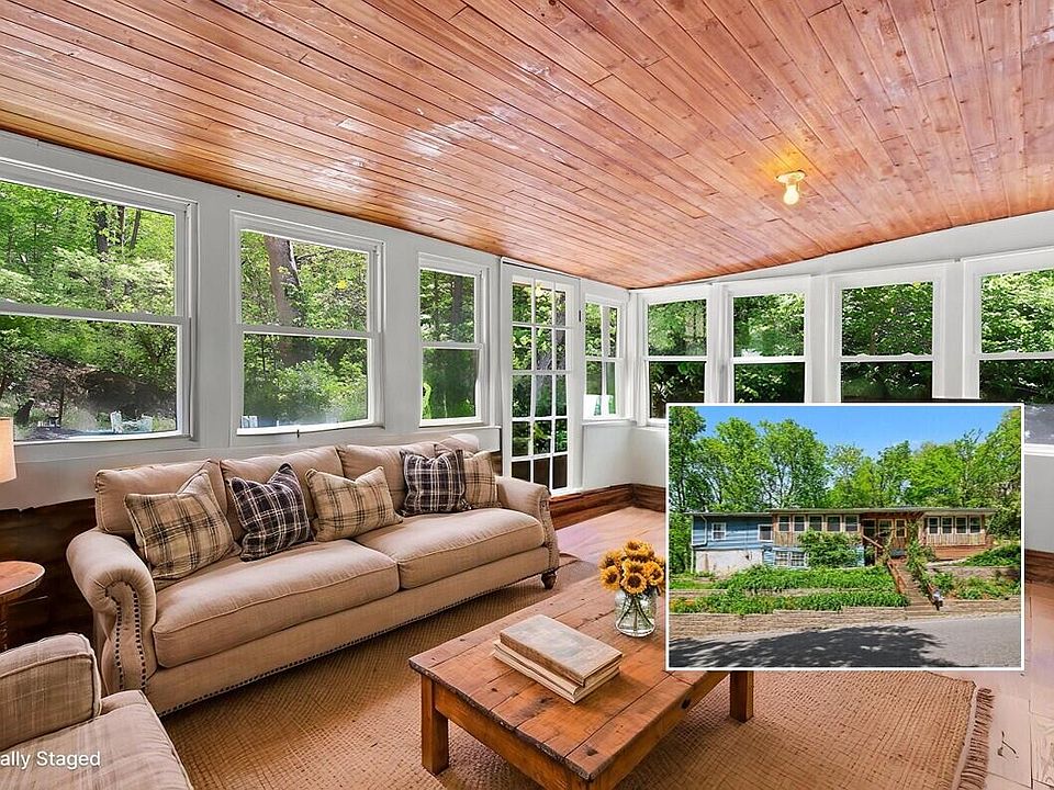 1st image of 1760 Montague Rd