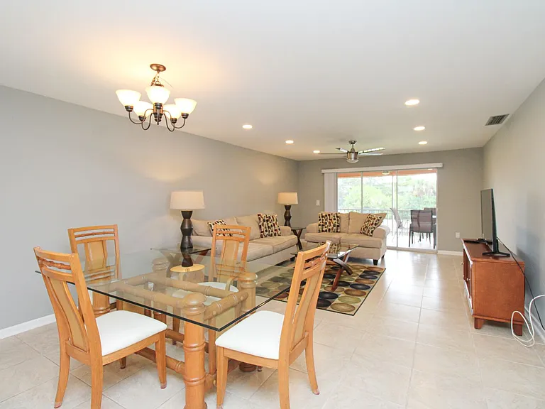600 Valley Stream Dr #F9 — Photo 21