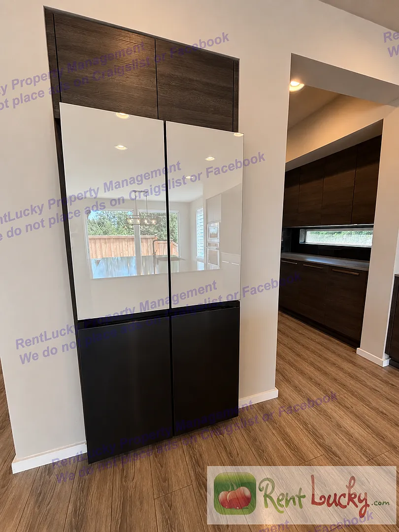 Like-New Executive Home in Lake Tapps | 4 Bed | 2.5 Bath | 3,007 SF | A/C | Executive Office | Co... — Photo 4
