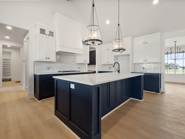 1041 Kitty Ln, New Home, TX 79383