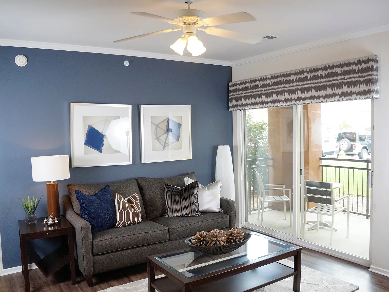 Stone Canyon Apartments — Photo 4