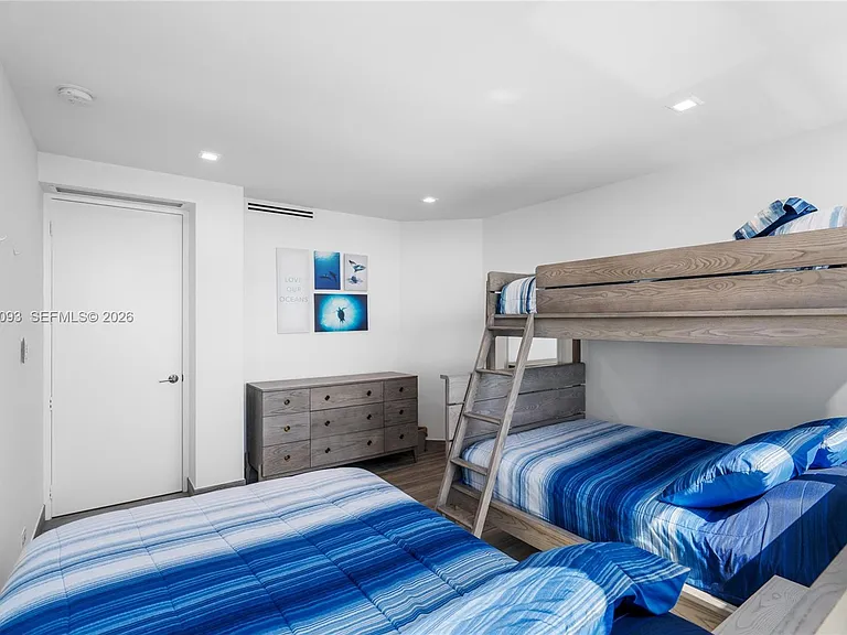 5055 Collins Ave #10H — Photo 14