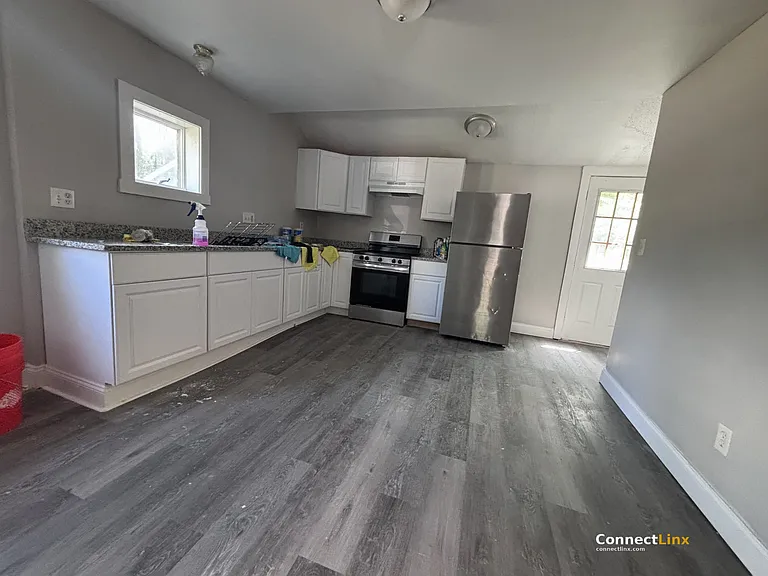 30 Daisy St — Photo 3