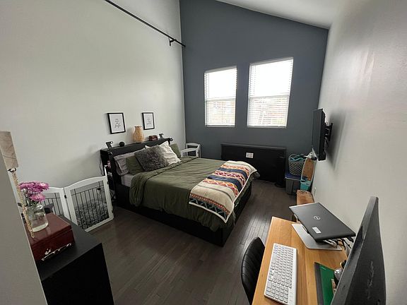 4th image of 898 Franklin Ave #D