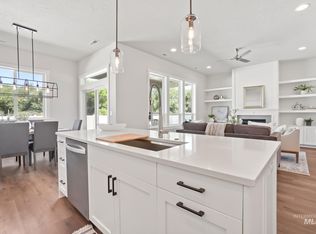 400 Birch Ave, Middleton, ID 83644