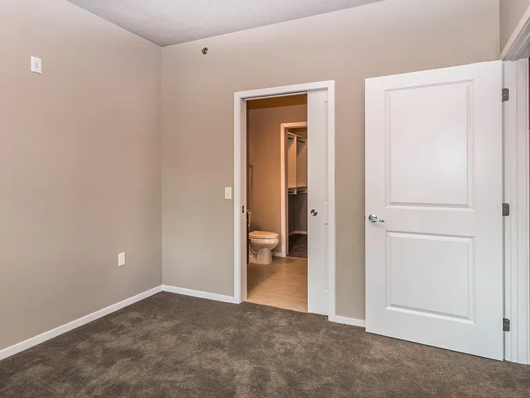 Edgerton Place Apartments — Photo 24
