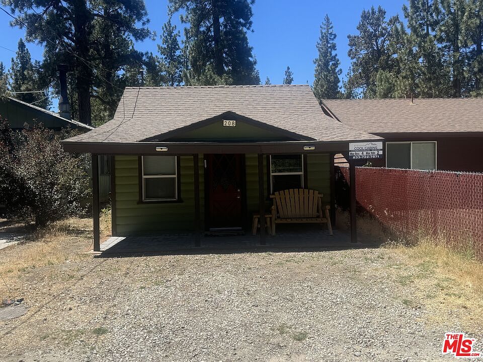 1st image of 208 E Mountain View Blvd