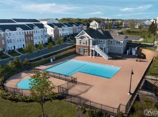 1201 English Ln, Parlin, NJ 08859