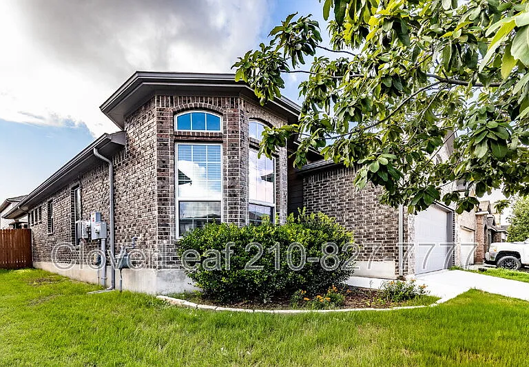 7938 Headwaters Trl — Photo 1