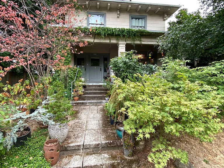 2226 NE 14th Ave — Photo 1