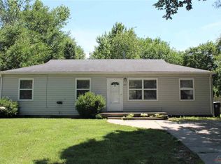 2405 N Woodlawn Dr, Sedalia, MO 65301