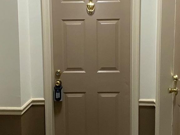 4th image of 1811 Key Blvd #10526