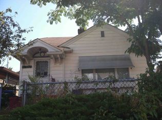 6326 15th Ave NE, Seattle, WA 98115