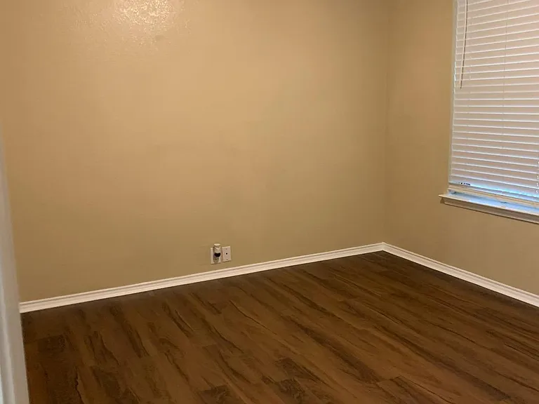 8532 Minturn Dr — Photo 6