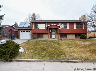 912 Evergreen St, Cheyenne, WY 82009
