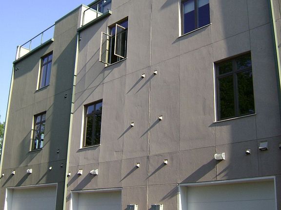 Unit C (Back, the garage)