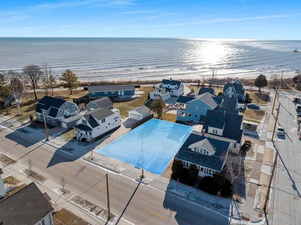 911 17TH STREET, Two Rivers, WI 54241