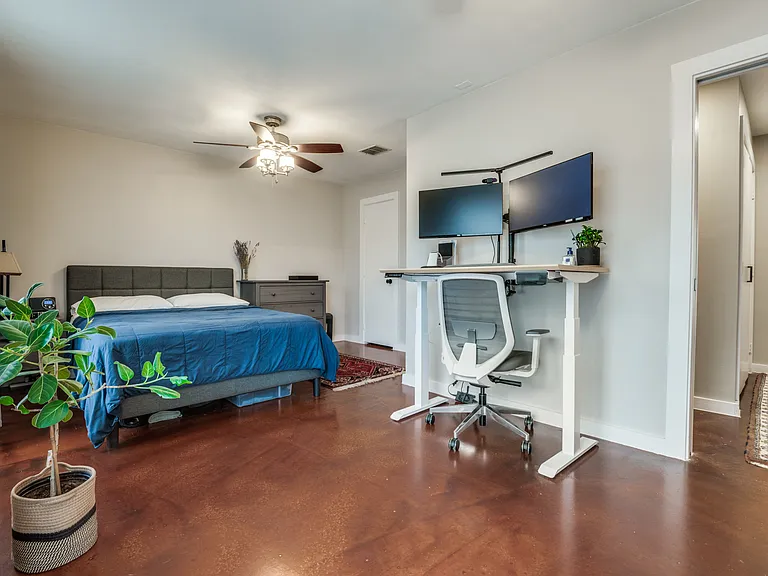 First floor bedroom with private bath