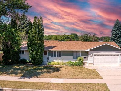 1805 2nd Ave E, Williston, ND, 58801