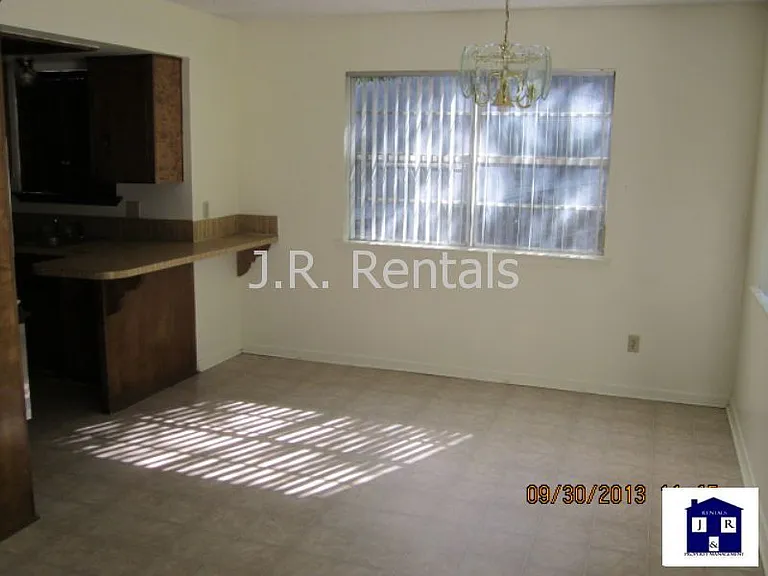 632 Manning Dr — Photo 5