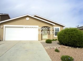 1813 Round Up Dr NE, Rio Rancho, NM 87144