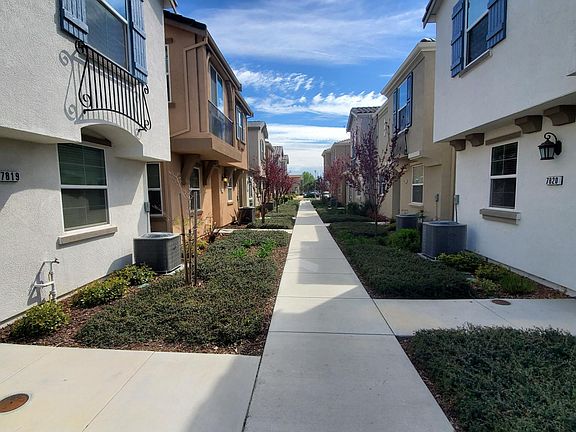 2nd image of 7819 Zaragoza Walk