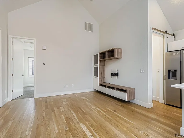 3411 N Albion St #2 — Photo 7