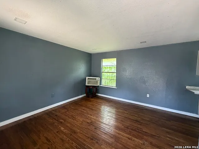 116 Hot Wells Blvd #1 — Photo 6