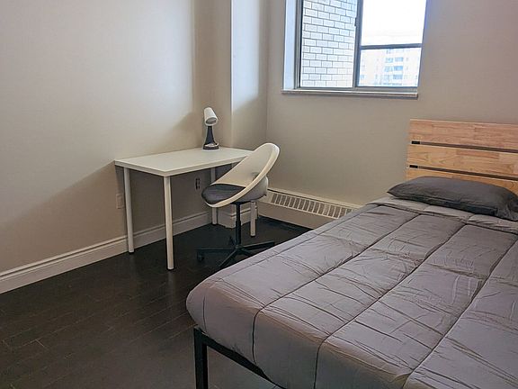 3rd image of 340 Dixon Rd #2013