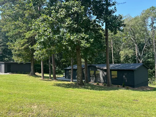 1058 Caps Rdg, Dickson, TN 37055