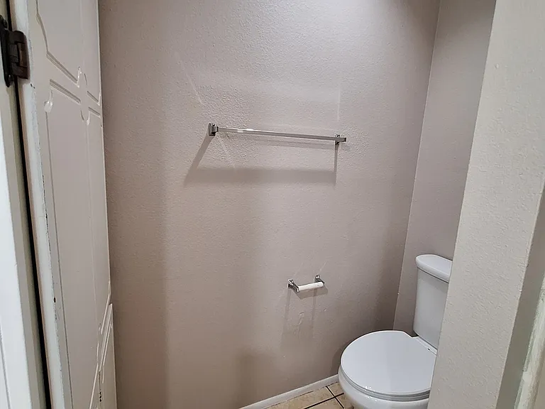 Townhome in Mesa with enclosed backyard! — Photo 12