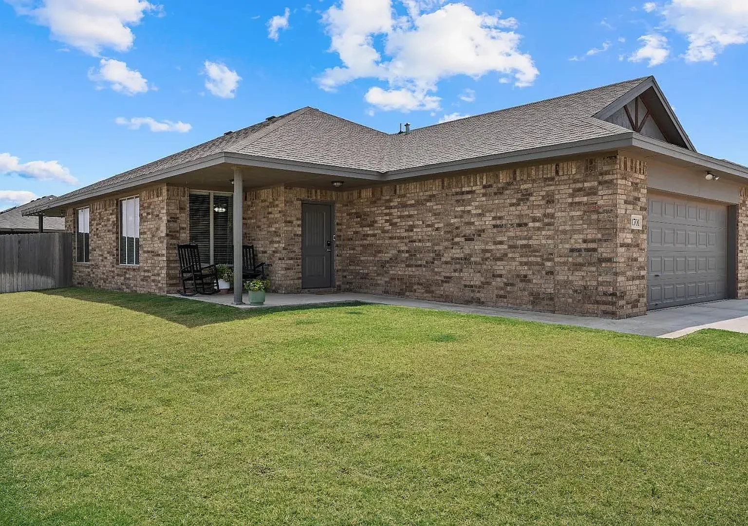 Spacious 3-Bedroom Home in Lubbock-Cooper ISD with Extended Garage — Photo 2