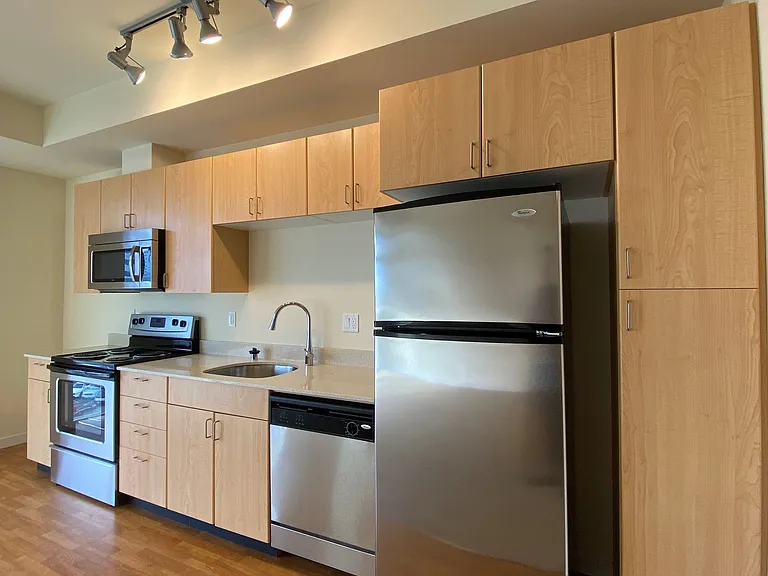 Library Place Apartments — Photo 42
