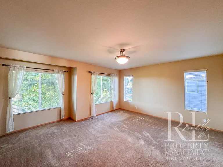 18128 Mount Walker Dr NE — Photo 22