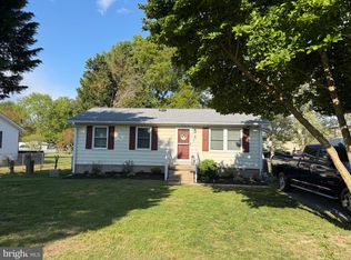 4 N Maple Ave, Ridgely, MD 21660