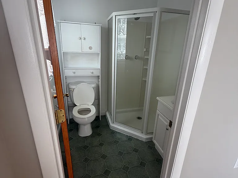 1215 Turner St — Photo 7