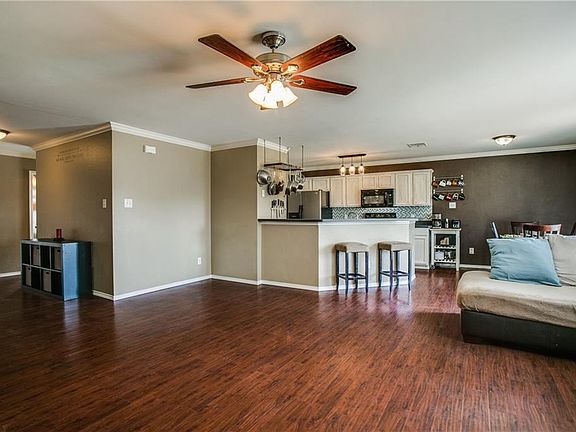 3rd image of 9901 Thomas Jefferson Dr